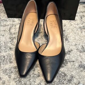 Naturalizer Black Heels Classic Pointed-Toe Pumps